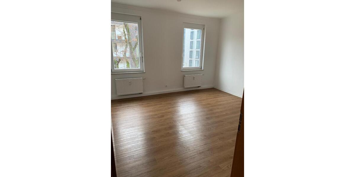 Etagenwohnung Esslingen am Neckar - 3 Zimmer, 63 m&sup2;, 660&euro; | Angebot:26383055