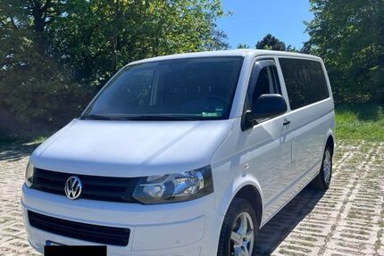 VW T5 Transporter 200.000 km 15.500 &euro; Stuttgart 70182