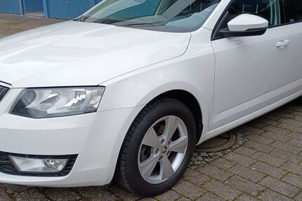 Skoda Octavia 229.354 km 7.700 &euro; Stuttgart 70437