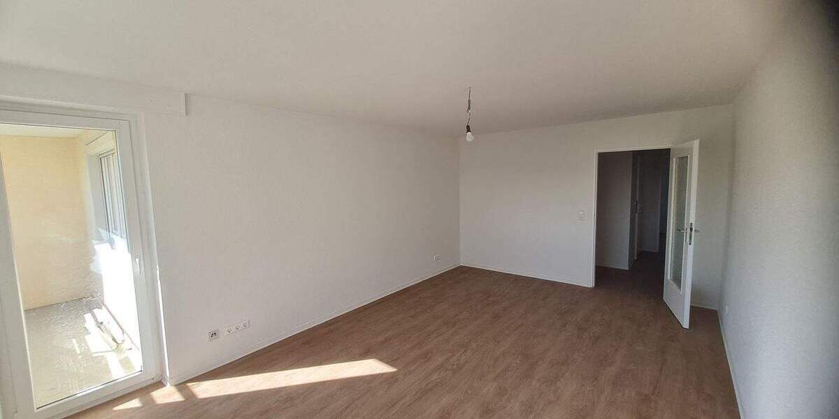 Etagenwohnung Ludwigsburg Eglosheim - 3 Zimmer, 75 m&sup2;, 980&euro; | Angebot:26388374