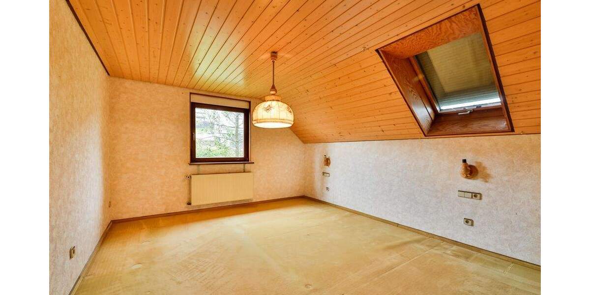 Einfamilienhaus Niefern-Öschelbronn Öschelbronn - 7 Zimmer, 155 m&sup2;, 395.000&euro; | Angebot:24860331