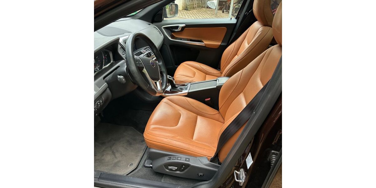 Volvo XC60 60.000 km 22.990 &euro; Weil der Stadt 71263