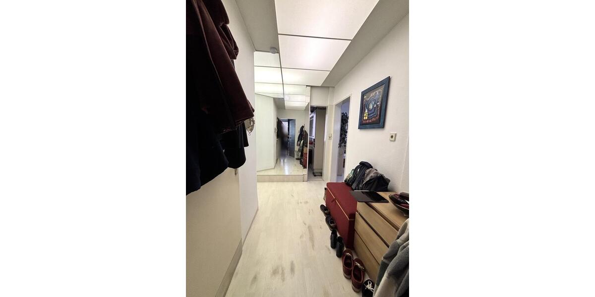 Etagenwohnung Stuttgart Zuffenhausen - 2.5 Zimmer, 84 m&sup2;, 930&euro; | Angebot:25962214