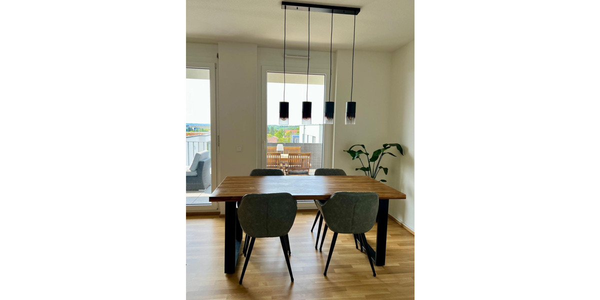 Etagenwohnung Herrenberg - 3 Zimmer, 82 m&sup2;, 1.300&euro; | Angebot:25354036