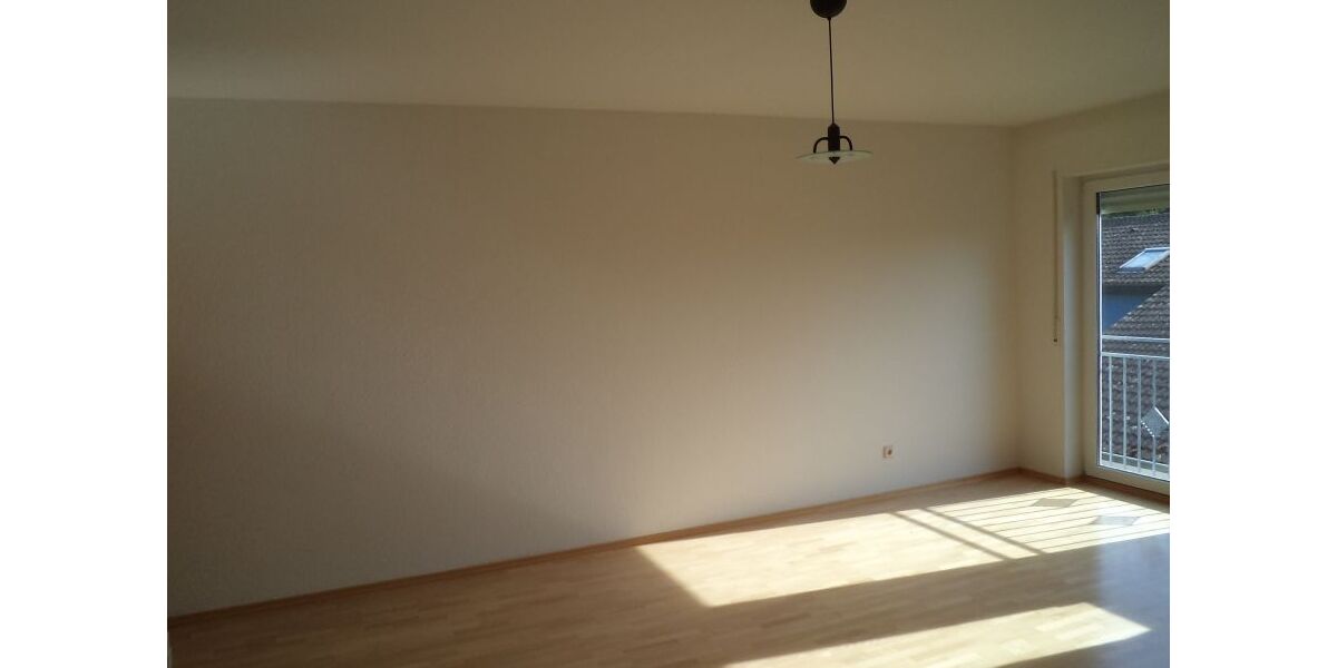 Moderne Dachgeschosswohnung - Dachgeschoßwohnung Weil im Schönbuch Neuweiler | Angebot:25901338