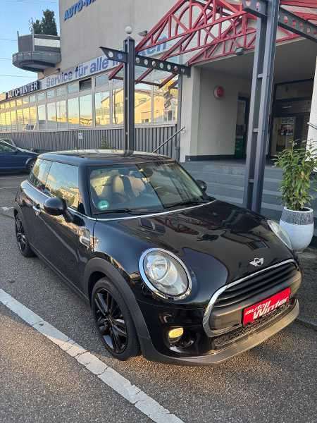 Mini One 21.700 km 11.990 € Asperg 71679