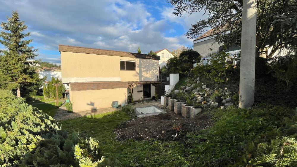 Mehrfamilienhaus, Wohnhaus Weil der Stadt - 6 Zimmer, 132 m&sup2;, 2.300&euro; | Angebot:23958811