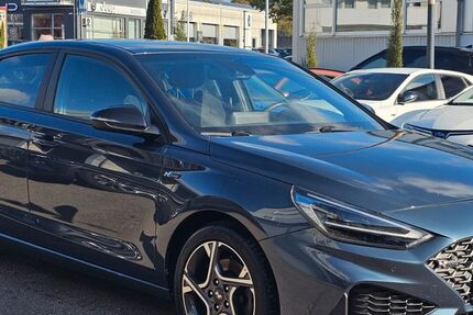 Hyundai i30 64.475 km 17.950 &euro; Leonberg 71229