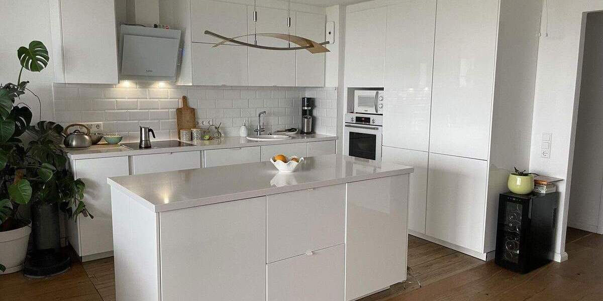 Top modernisierte 4 Zimmer Wohnung am Stadtrand mit super Aussicht, provisionsfrei 4 zimmer