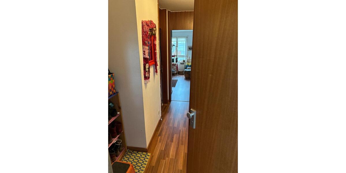 Gepflegte 2-Zimmer-Wohnung mit Balkon & TG-Stellplatz in Tübingen 2 zimmer