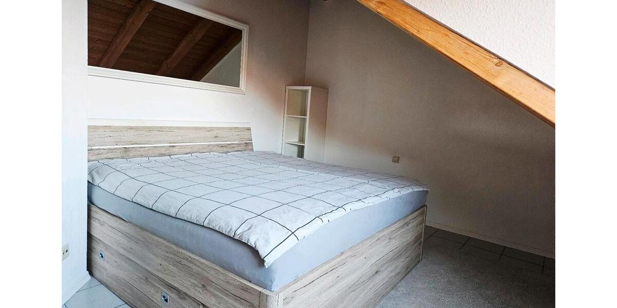 Dachgeschoßwohnung Aidlingen - 2.5 Zimmer, 57 m&sup2;, 225.000&euro; | Angebot:24294228