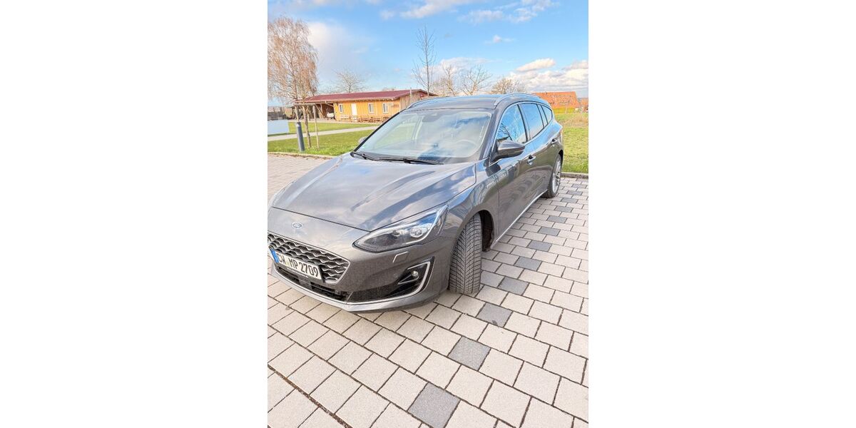 Ford Focus 99.000 km 17.490 &euro; Neubulach 75387