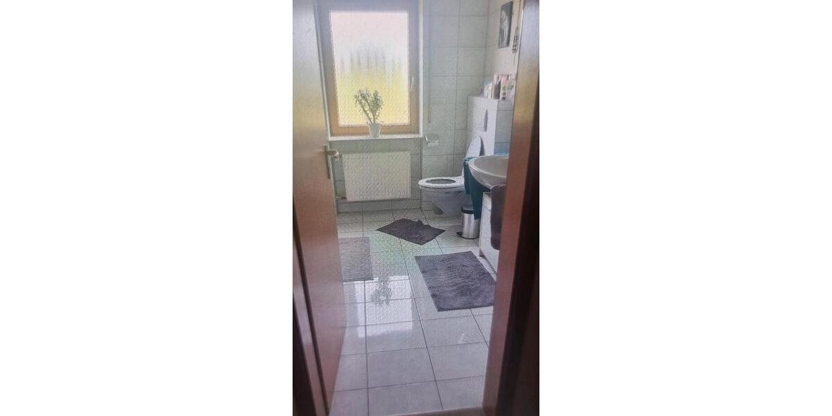 Erdgeschoßwohnung Sindelfingen - 3.5 Zimmer, 110 m&sup2;, 1.200&euro; | Angebot:24746192