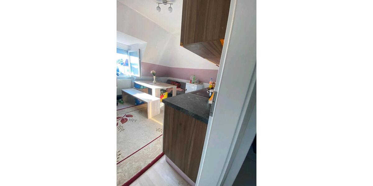 Dachgeschoßwohnung Esslingen am Neckar Oberesslingen - 1 Zimmer, 15 m&sup2;, 445&euro; | Angebot:27601471