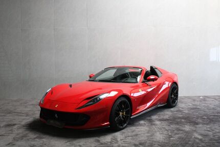 Ferrari 812