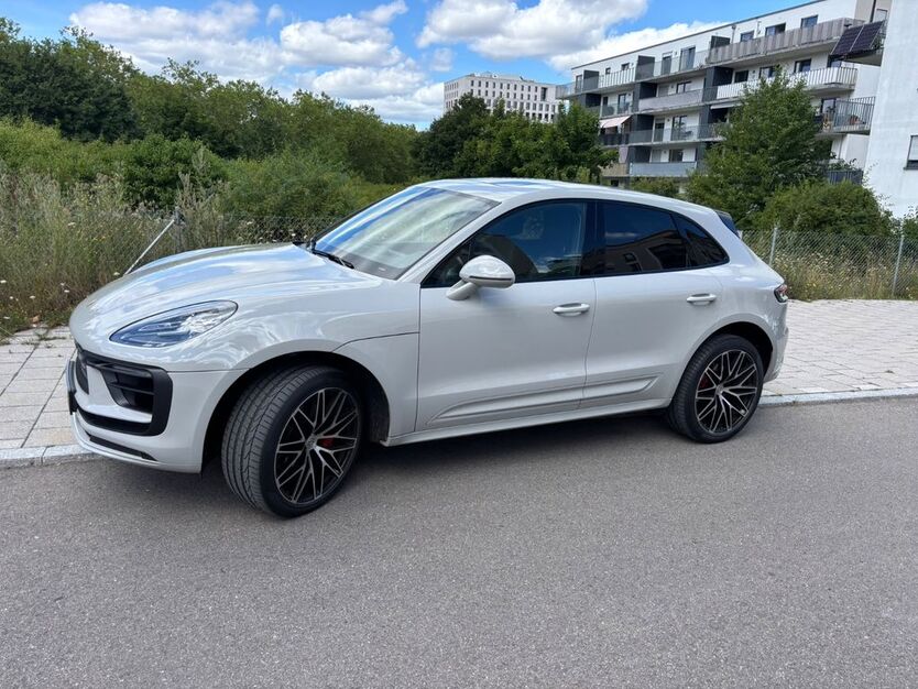 Porsche Macan 23.000 km 73.100 € Böblingen 71034