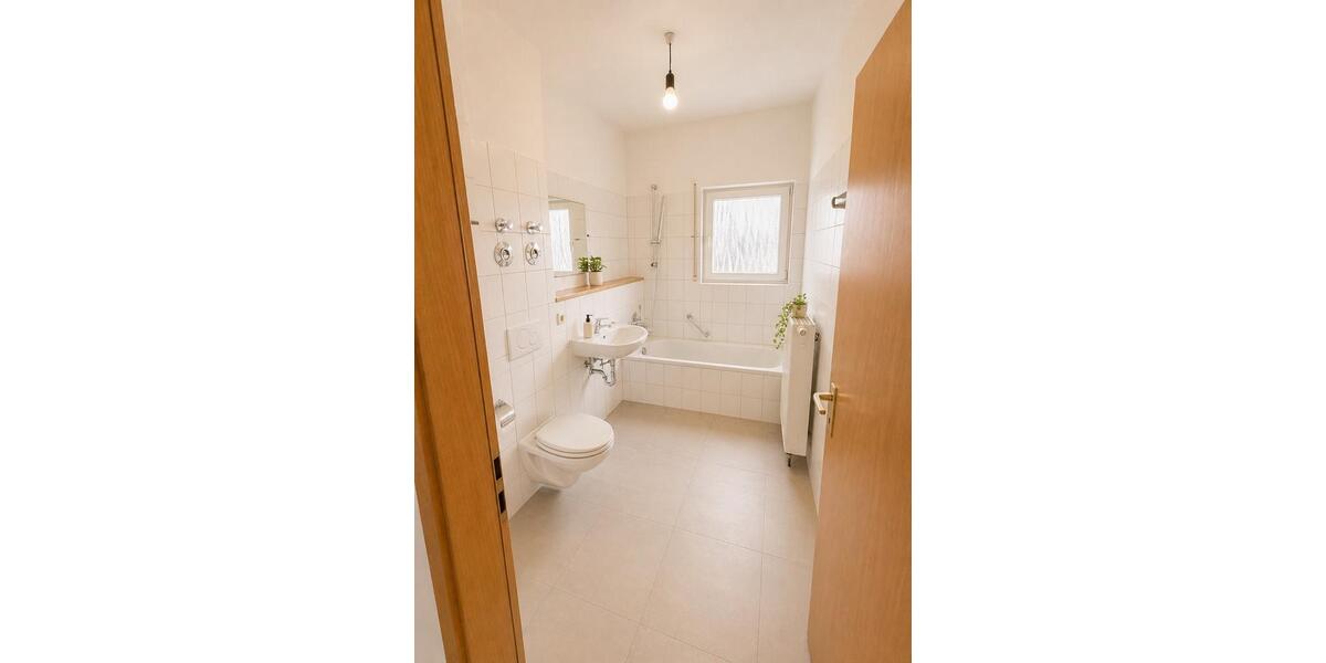 Einfamilienhaus Waiblingen Beinstein - 2 Zimmer, 66 m&sup2;, 1.300&euro; | Angebot:26326723