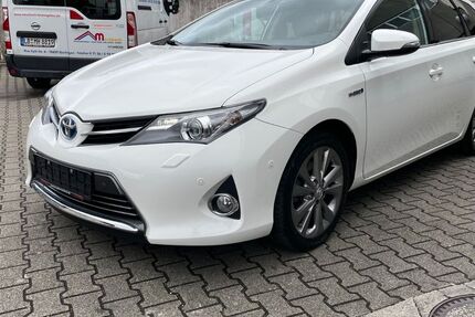Toyota Auris 68.000 km 13.950 &euro; Gerlingen 70839