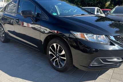 Honda Civic 181.697 km 5.999 &euro; Fellbach 70736