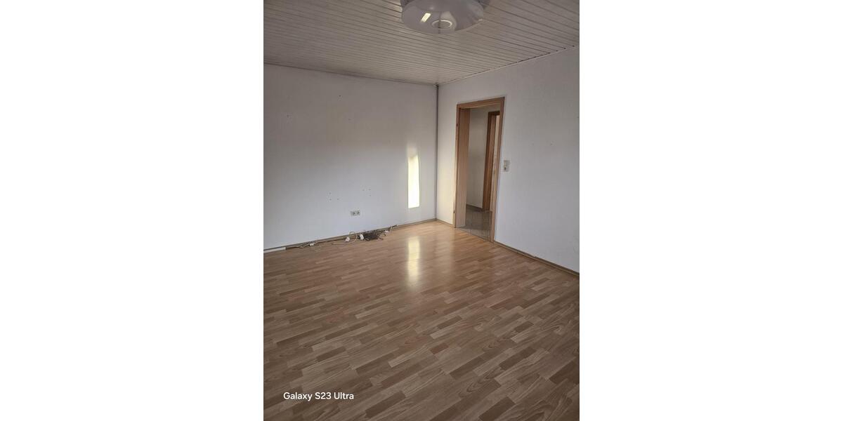 Erdgeschoßwohnung Gärtringen - 3 Zimmer, 67 m&sup2;, 1.000&euro; | Angebot:24806643
