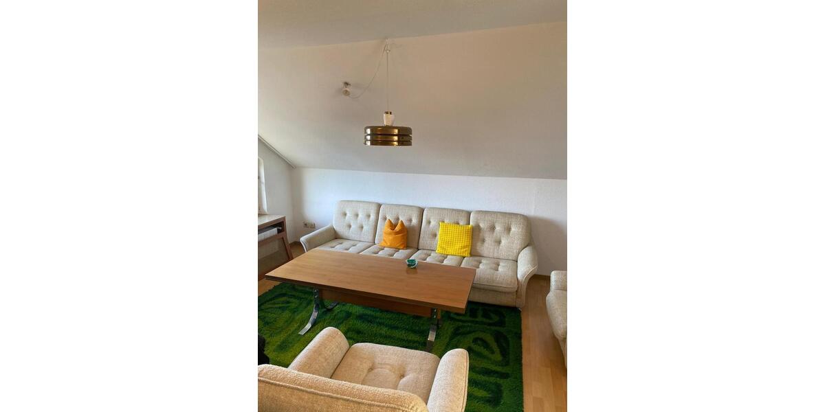 Dachgeschoßwohnung Pforzheim Eutingen - 2.5 Zimmer, 85 m&sup2;, 990&euro; | Angebot:25840419