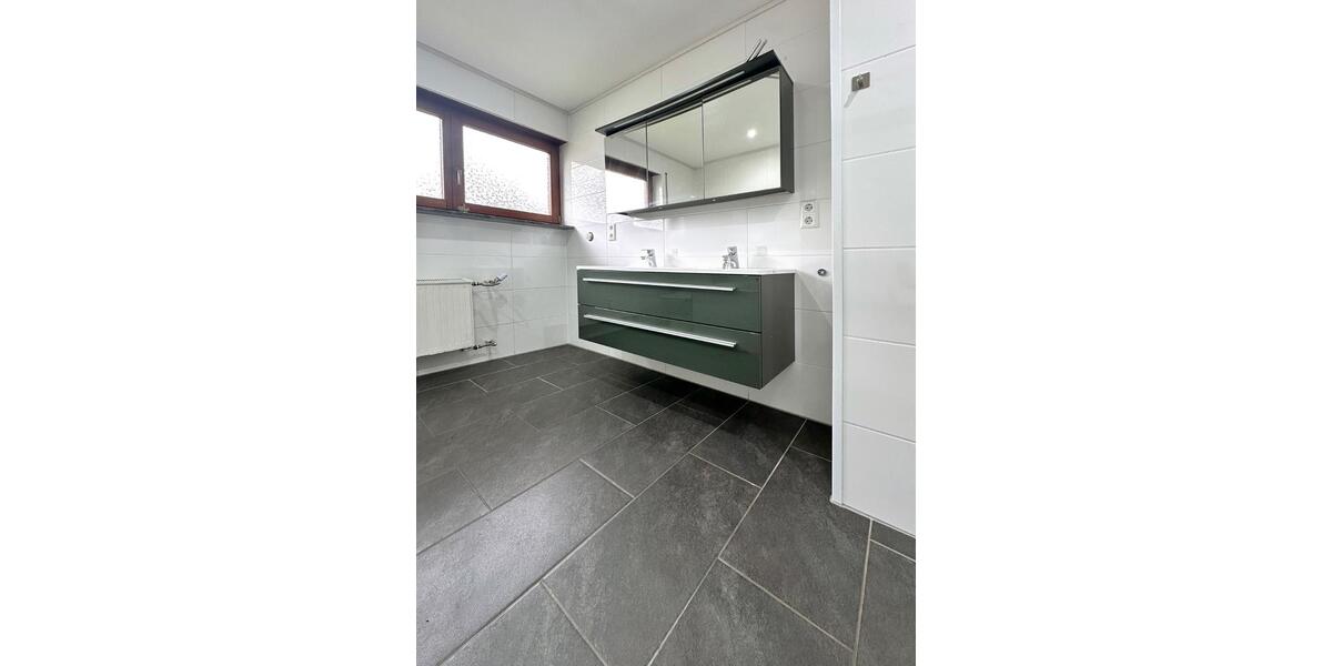 Mehrfamilienhaus, Wohnhaus Pforzheim Eutingen - 11 Zimmer, 268 m&sup2;, 599.000&euro; | Angebot:26539430