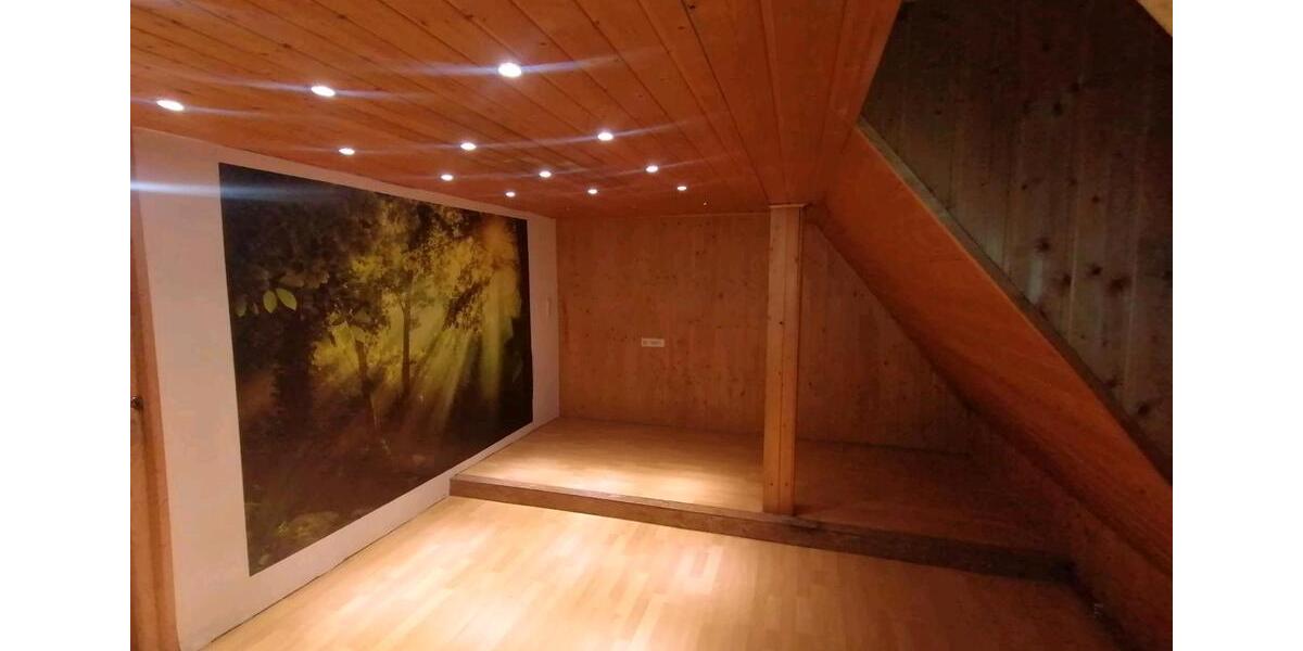 Einfamilienhaus Nürtingen - 13 Zimmer, 210 m&sup2;, 430.000&euro; | Angebot:27226507