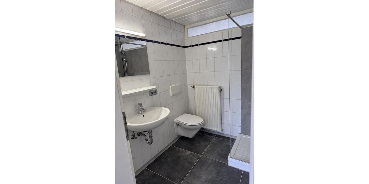 Dachgeschoßwohnung Pforzheim - 2 Zimmer, 72 m&sup2;, 658&euro; | Angebot:27587412