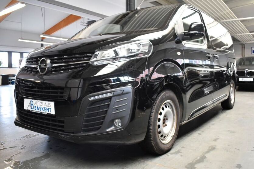Zafira Life