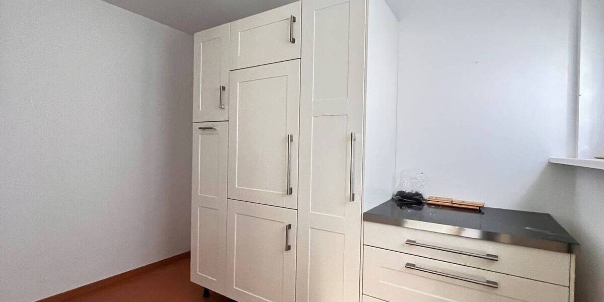 Mehrfamilienhaus, Wohnhaus Herrenberg - 7 Zimmer, 220 m&sup2;, 695.000&euro; | Angebot:25780767