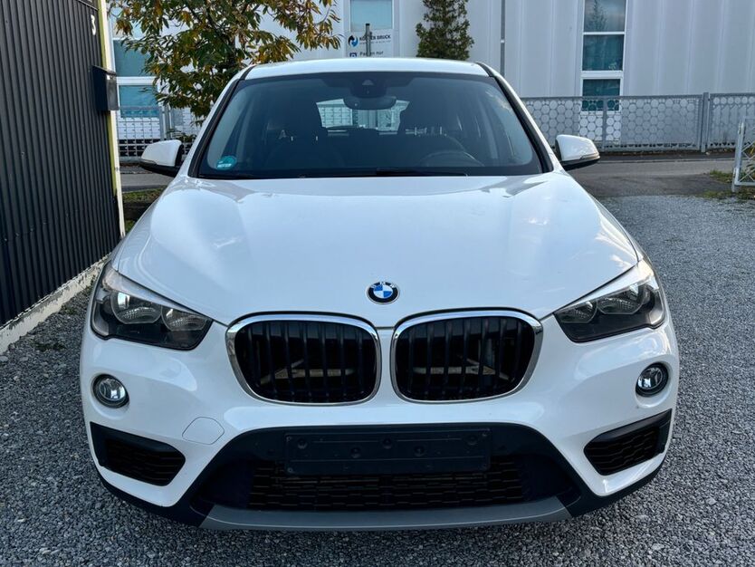 BMW X1 179.100 km 14.699 € Sindelfingen 71069