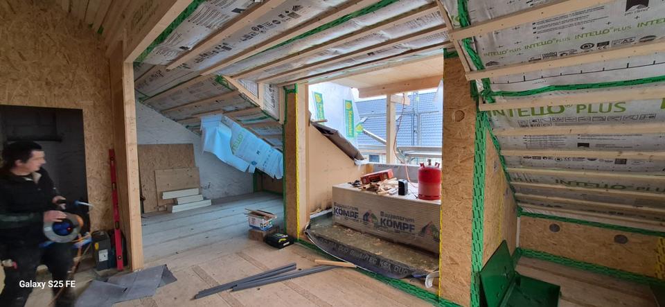 Dachgeschoßwohnung Reutlingen Altenburg - 2.5 Zimmer, 60 m&sup2;, 890&euro; | Angebot:24690438