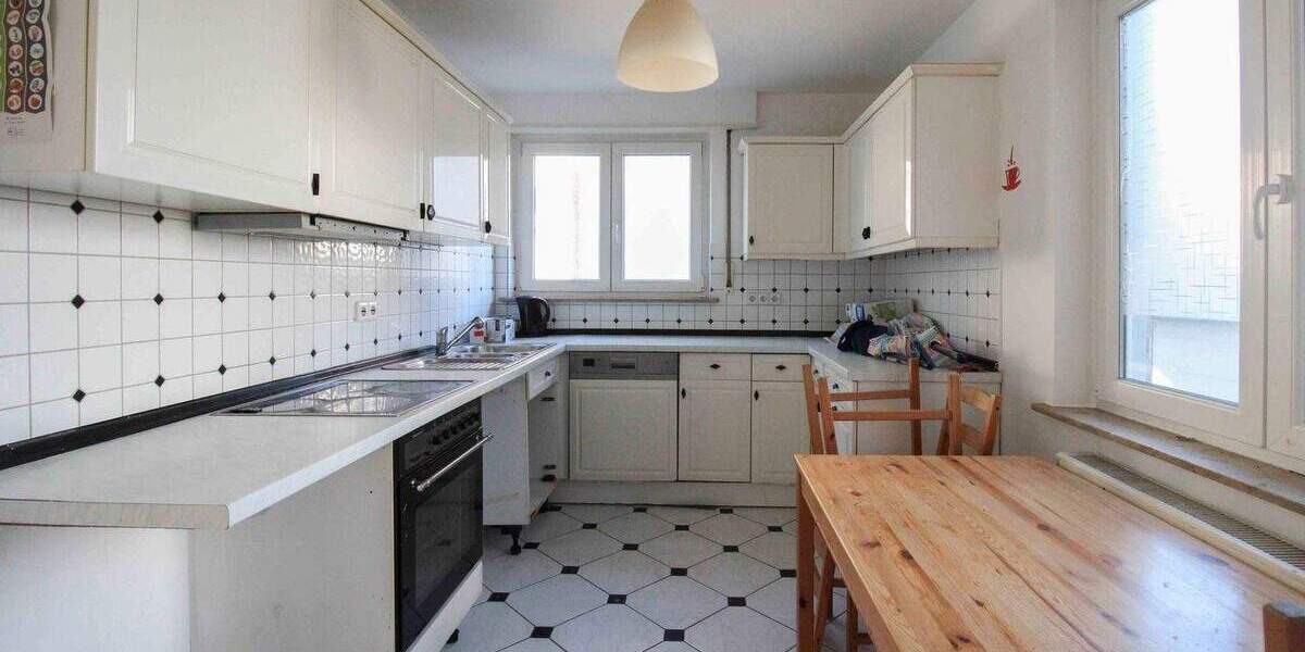 Etagenwohnung Ludwigsburg Ost - 3 Zimmer, 77 m&sup2;, 265.000&euro; | Angebot:24778168