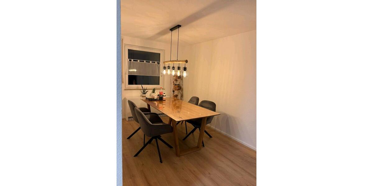 Dachgeschoßwohnung Rottenburg am Neckar - 3.5 Zimmer, 67 m&sup2;, 780&euro; | Angebot:27542684
