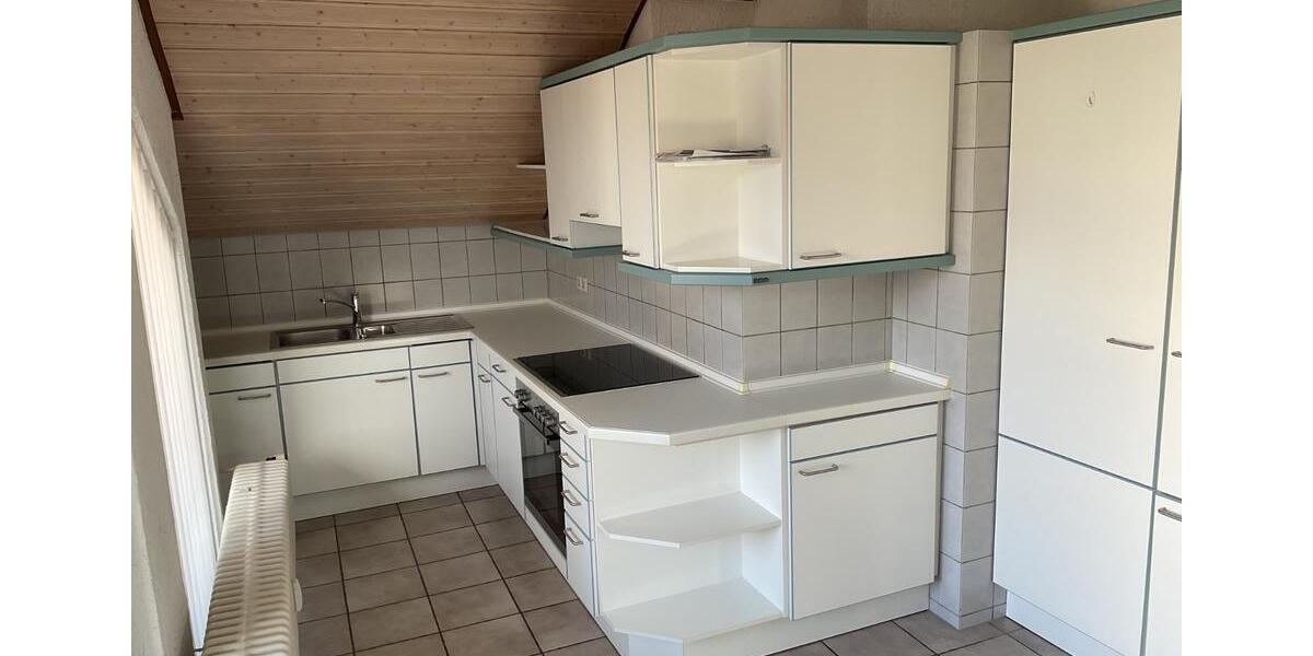 Dachgeschoßwohnung Herrenberg - 3.5 Zimmer, 99 m&sup2;, 1.150&euro; | Angebot:25941986