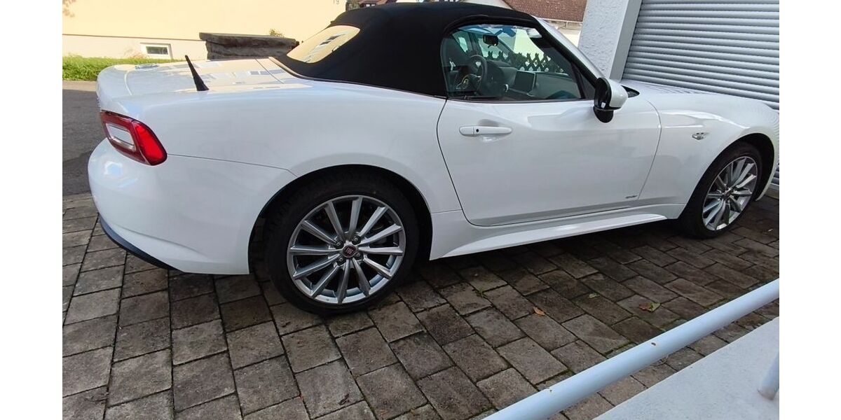 Fiat 124 Spider 9.950 km 21.900 &euro; Tübingen 72074