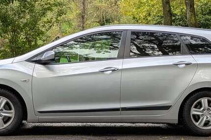 Hyundai i30 96.500 km 8.800 € Tübingen 72074