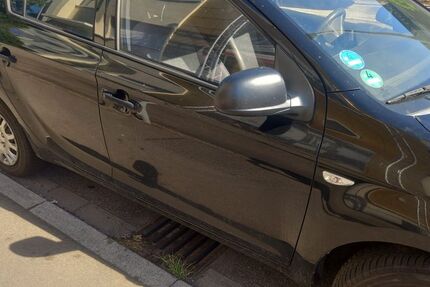 Hyundai i20 265.000 km 750 &euro; Unterreichenbach 75399