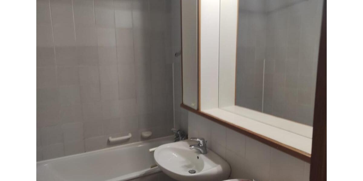 Etagenwohnung Reutlingen - 1 Zimmer, 14 m&sup2;, 410&euro; | Angebot:26099221