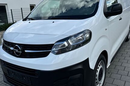Opel Vivaro 320.000 km 8.980 € Holzgerlingen 71088