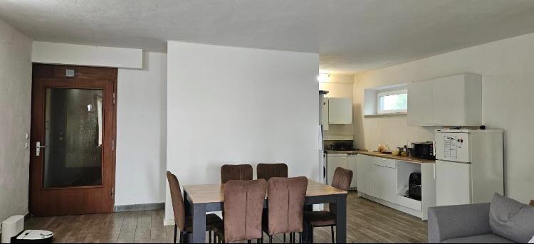 Villa Tübingen Derendingen - 4 Zimmer, 125 m&sup2;, 1.500&euro; | Angebot:25988485