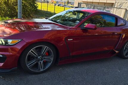Ford Mustang 99.000 km 19.999 &euro; Nürtingen 72622