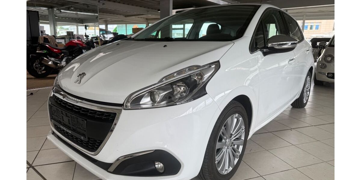 Peugeot 208 92.000 km 9.990 &euro; Tamm 71732