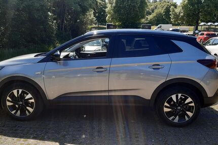 Opel Grandland (X) 68.000 km 15.400 &euro; Stuttgart 70437