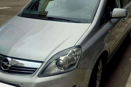 Opel Zafira 135.000 km 6.690 € Stuttgart 70191