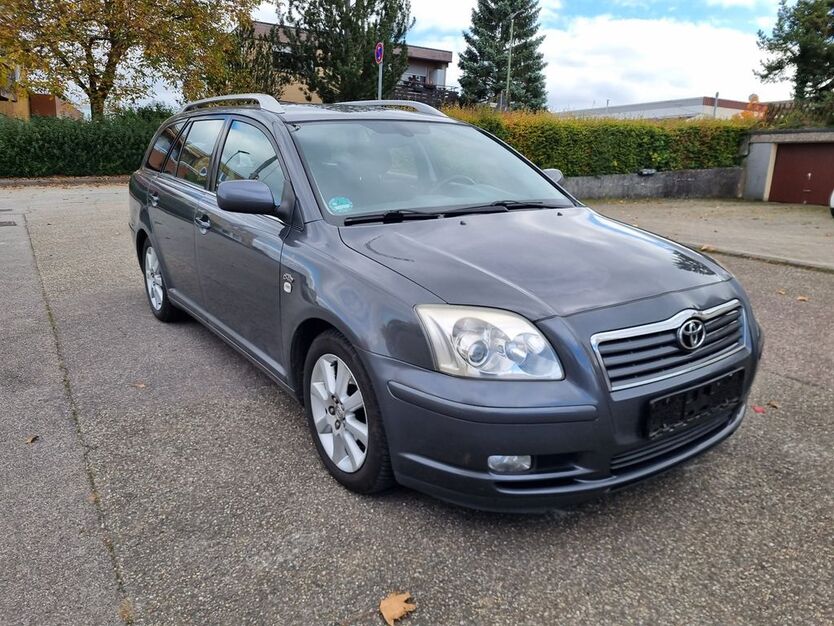 Toyota Avensis 239.500 km 2.399 € Leonberg Gebersheim 71229