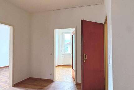 Wohnung Esslingen am Neckar Oberesslingen - 3 Zimmer, 95 m&sup2;, 1.000&euro; | Angebot:27465141