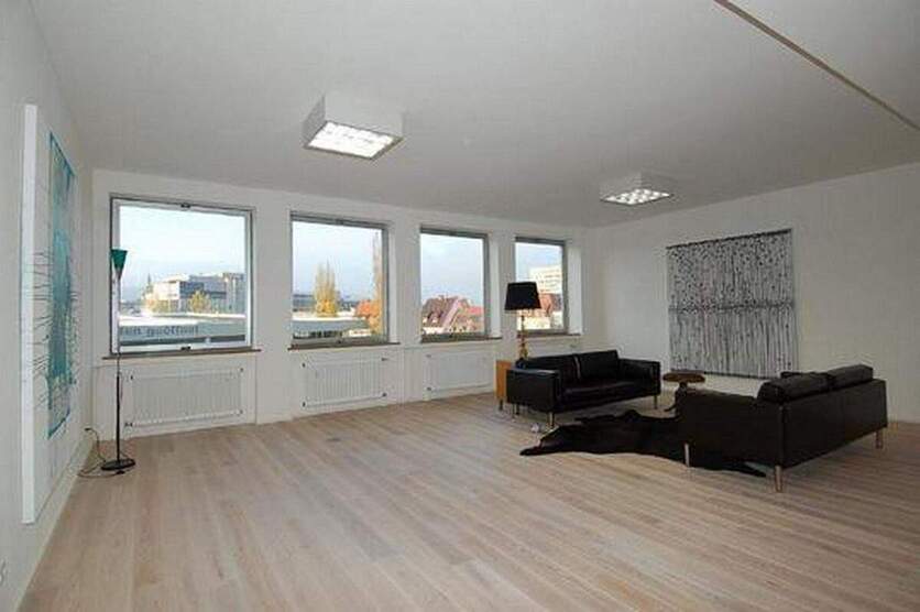 Modernes und Schönes Apartment mit Balkon in Stuttgart-Degerloch 3 zimmer