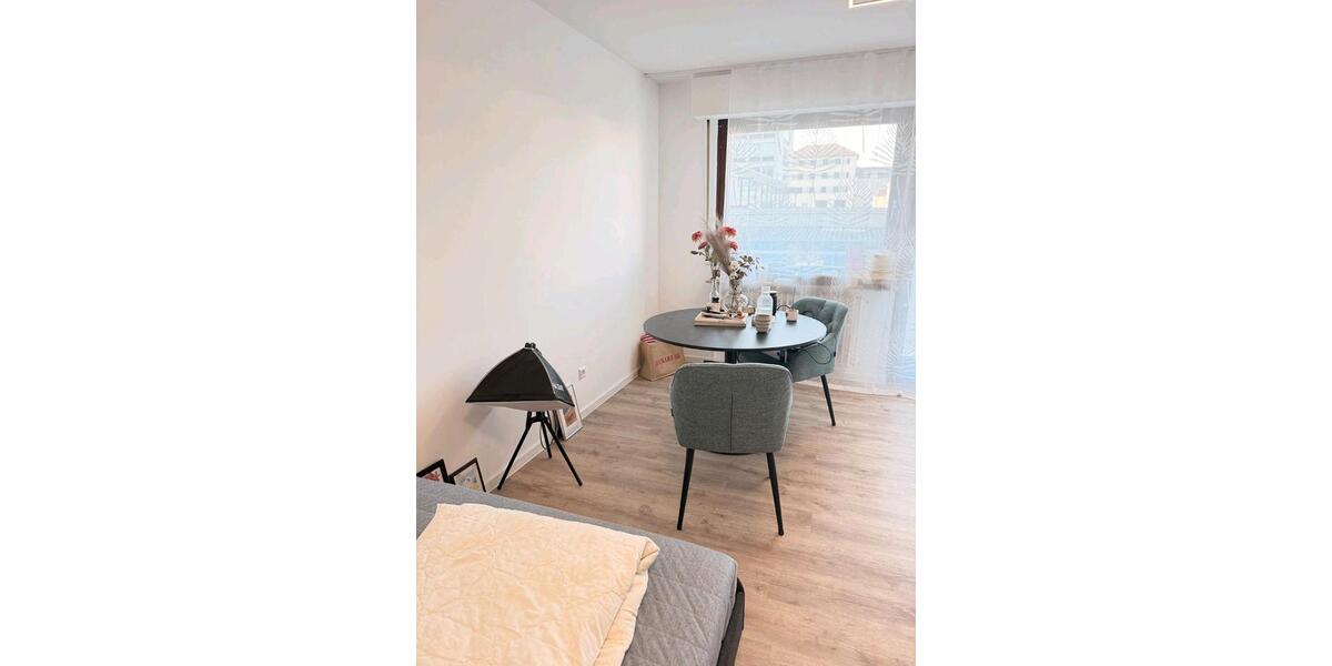 Hochparterre Stuttgart Stuttgart-Ost - 1 Zimmer, 19 m&sup2;, 760&euro; | Angebot:24629003