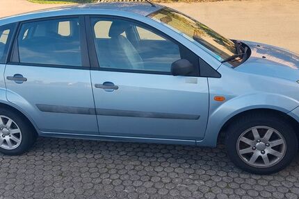 Ford Fiesta 193.000 km 1.790 &euro; Althengstett 75382